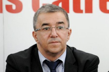 Prefectul de Suceava, cercetat pentru corupţie de DNA, a fost demis